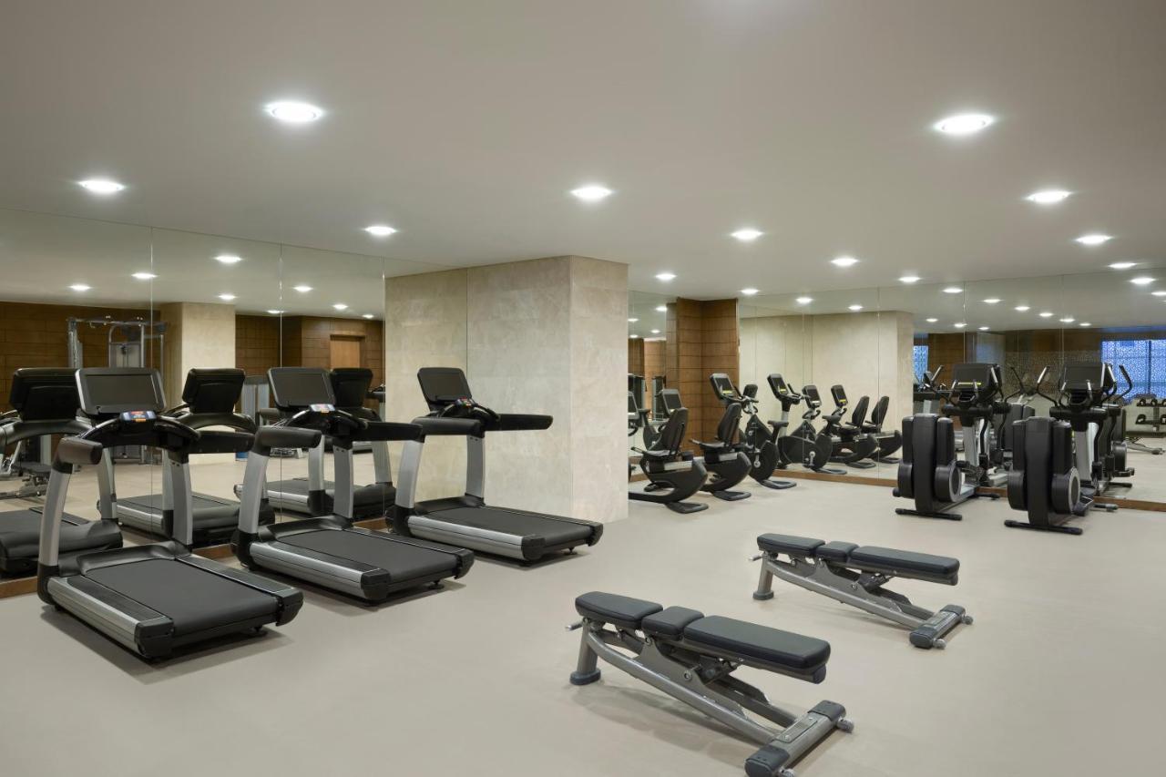 Grand Hyatt Al Khobar Hotel And Residences Eksteriør billede The gym at the hotel